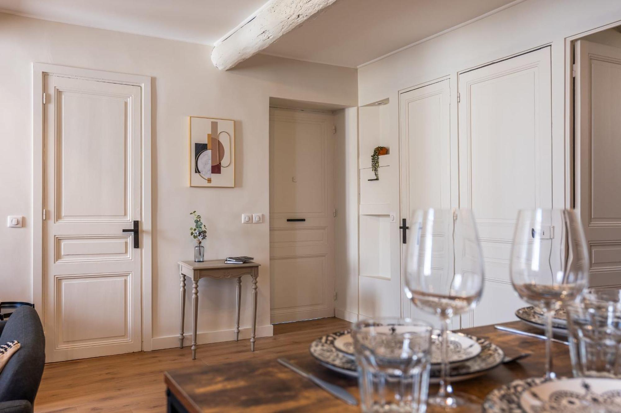 Rare ! Stylish Duplex In The Heart Of